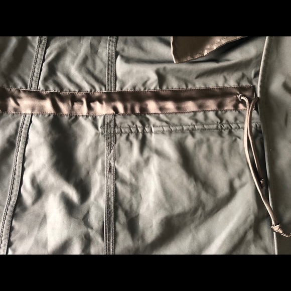 Yves Saint Laurent Trench Coat - Picture 8 of 16